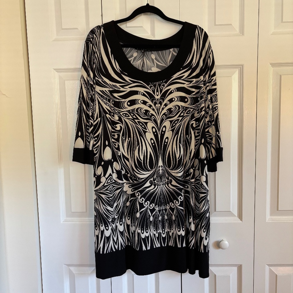 Summer fun! Tiana B dress black/white graphic print elbow length sleeve Size 2X